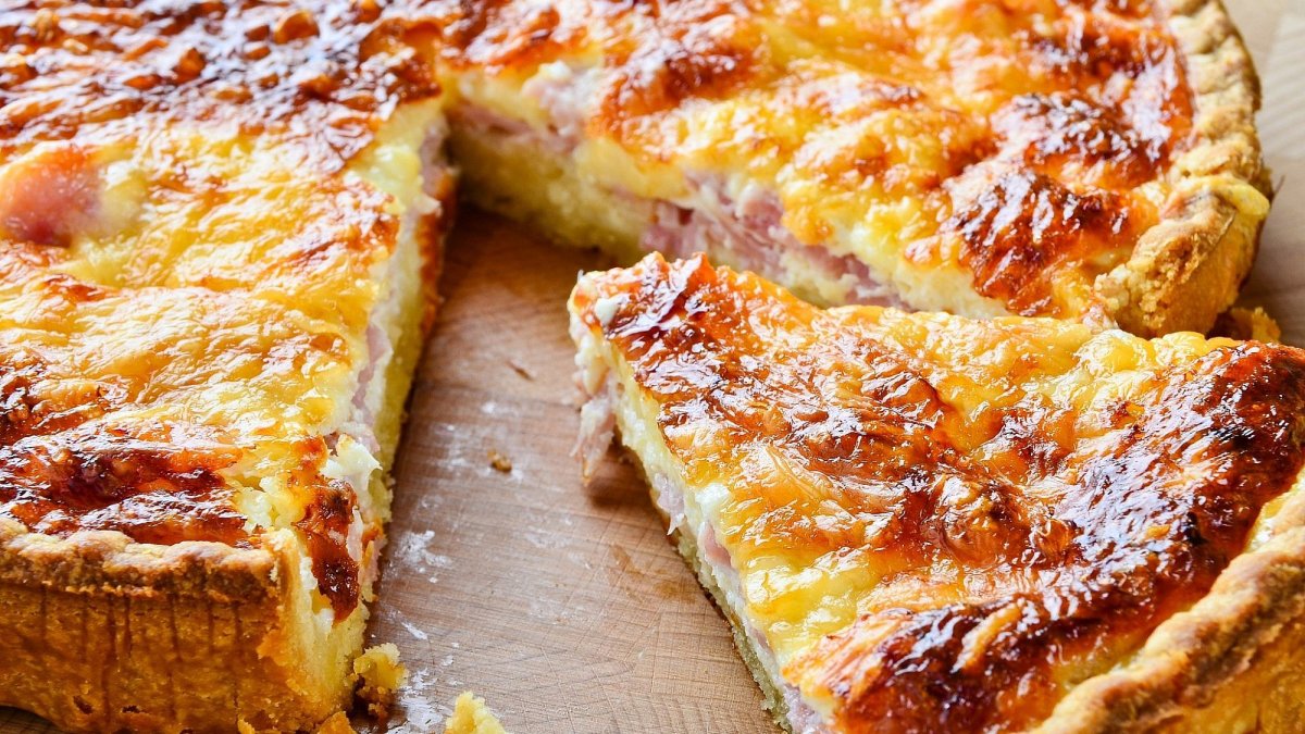 КИШ С брокколи и шпинатом