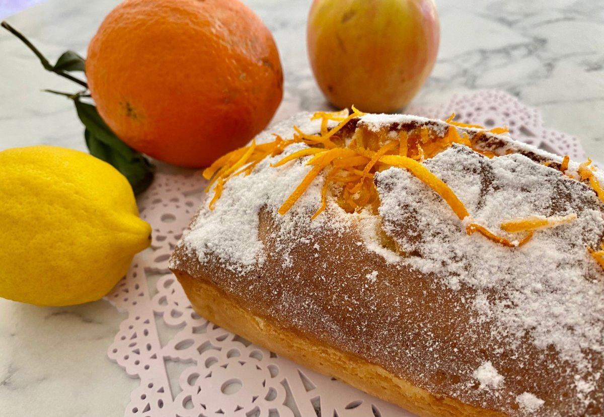 Мандариновый меренговый рулет