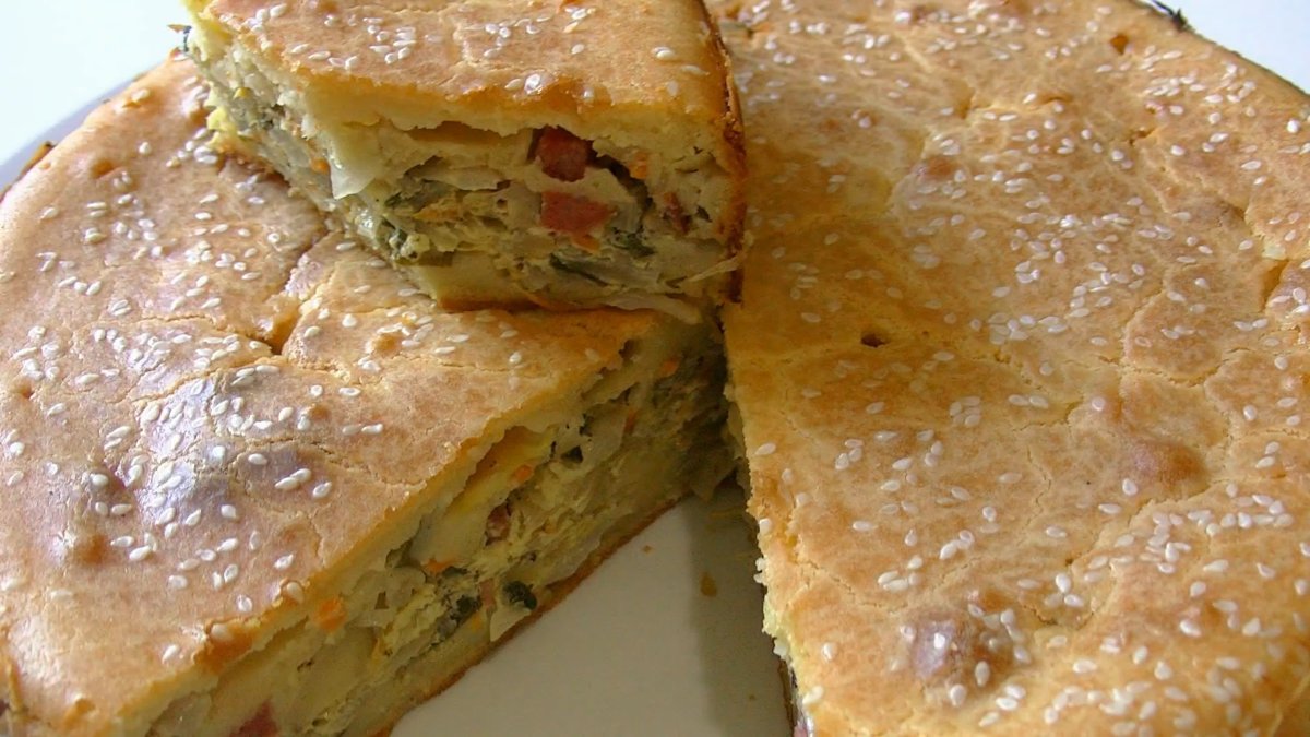 Пирог с капустой и яйцом