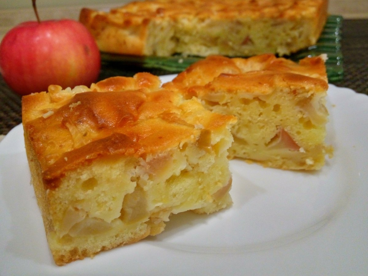 Пирог яблочный на кефире