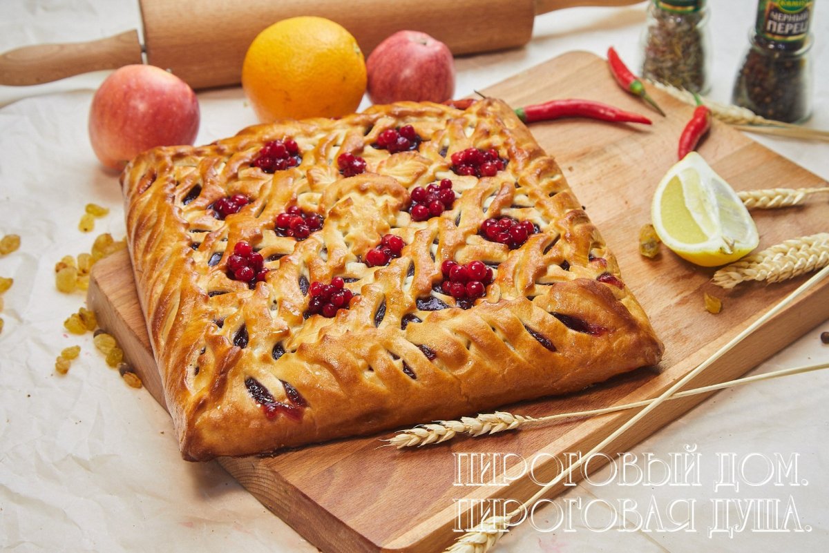 Клюквенный песочный пирог