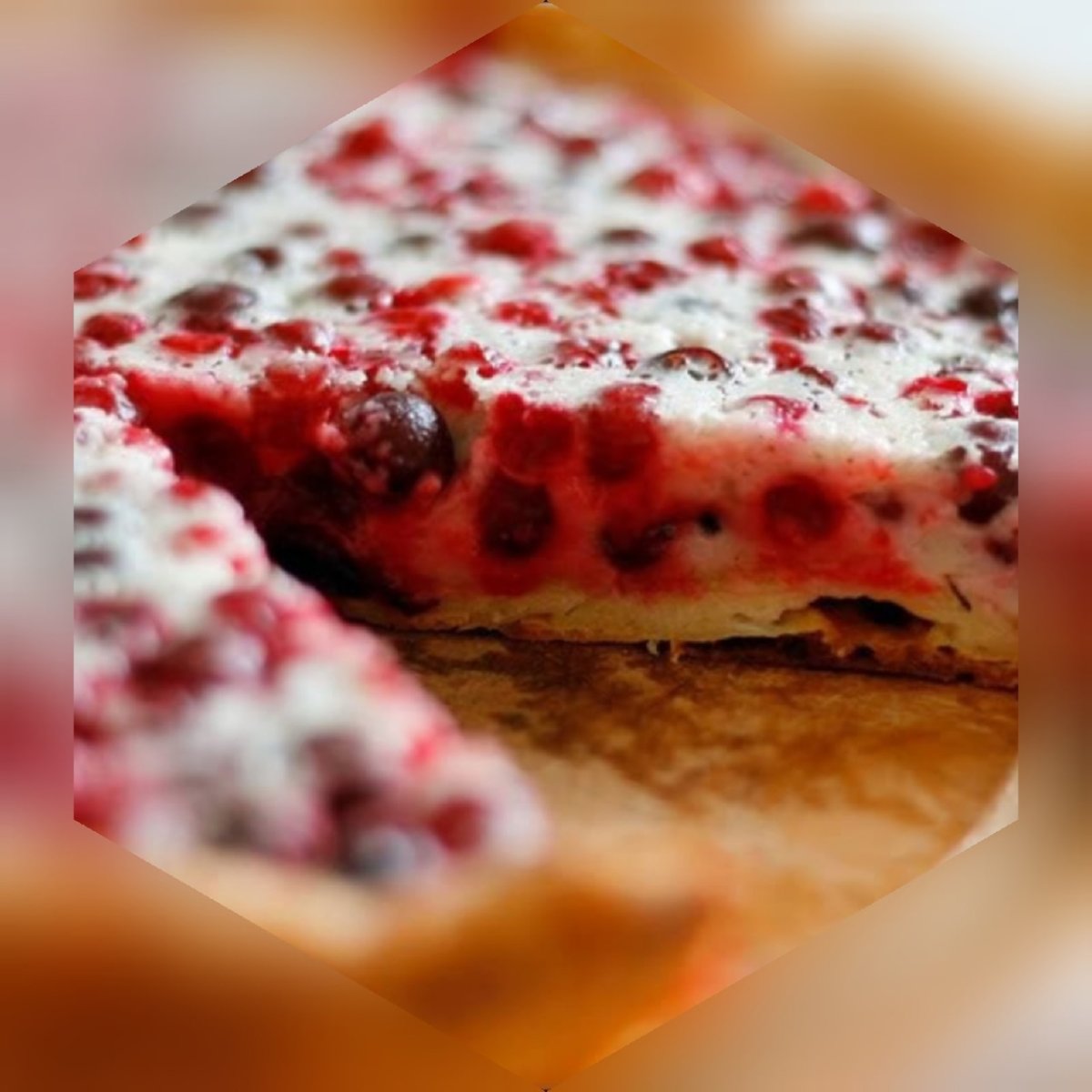 Пирог с брусникой Штолле