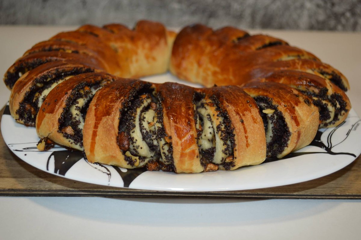 Маковый пирог в кофесетп
