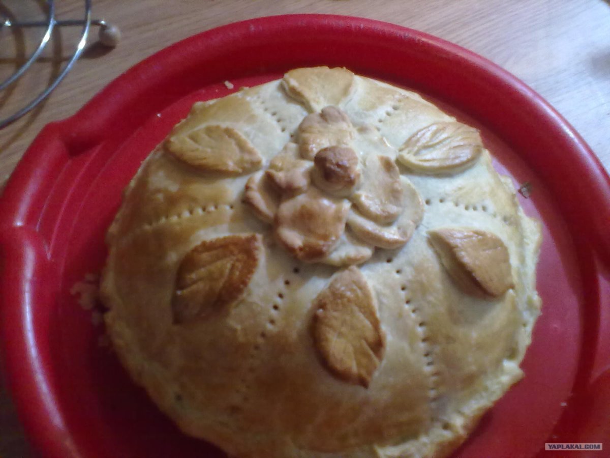 Блинный торт с курицей и грибами