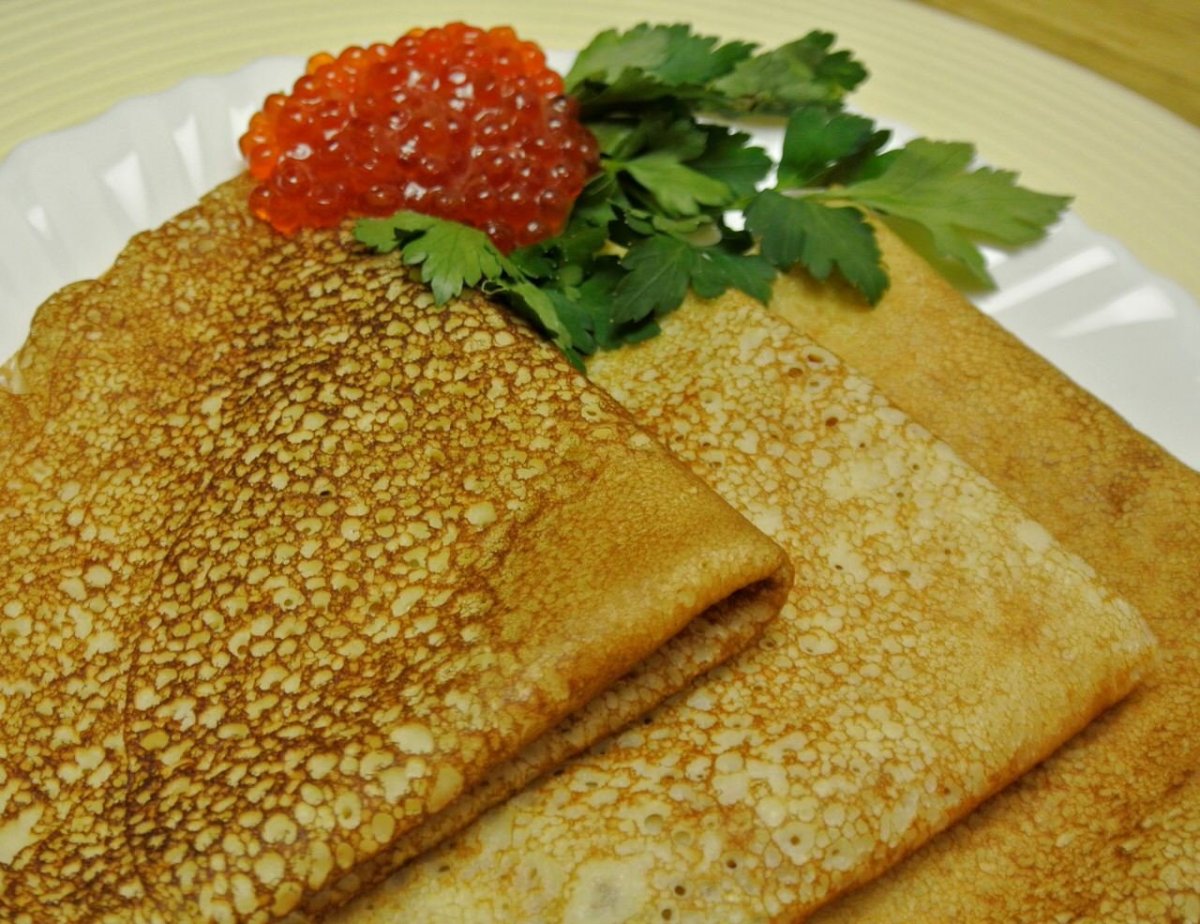 Блины на молоке с дырочками тонкие