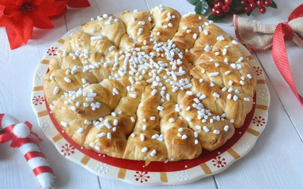 Торт молочная девочка
