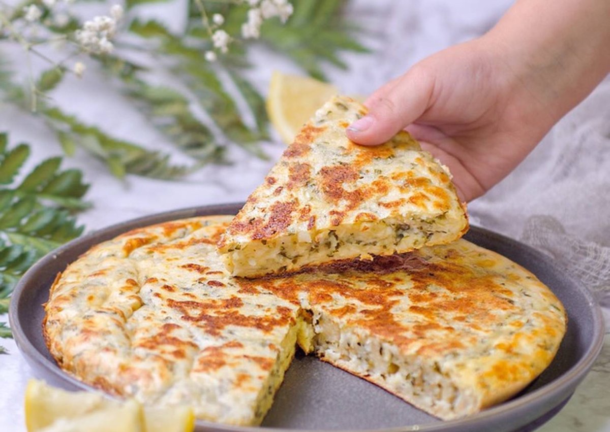 Простой и вкусный - пирог капустный