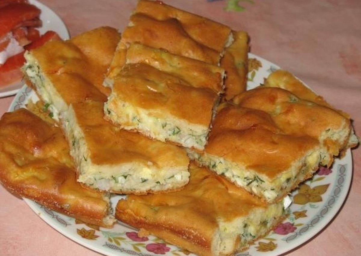 Заливной пирок с зеленым луком