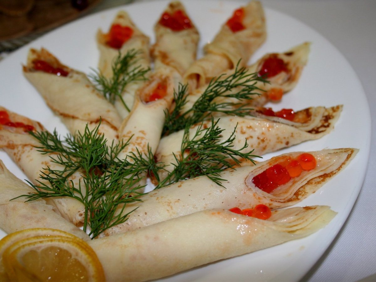 Мешочки с сюрпризом из блинов