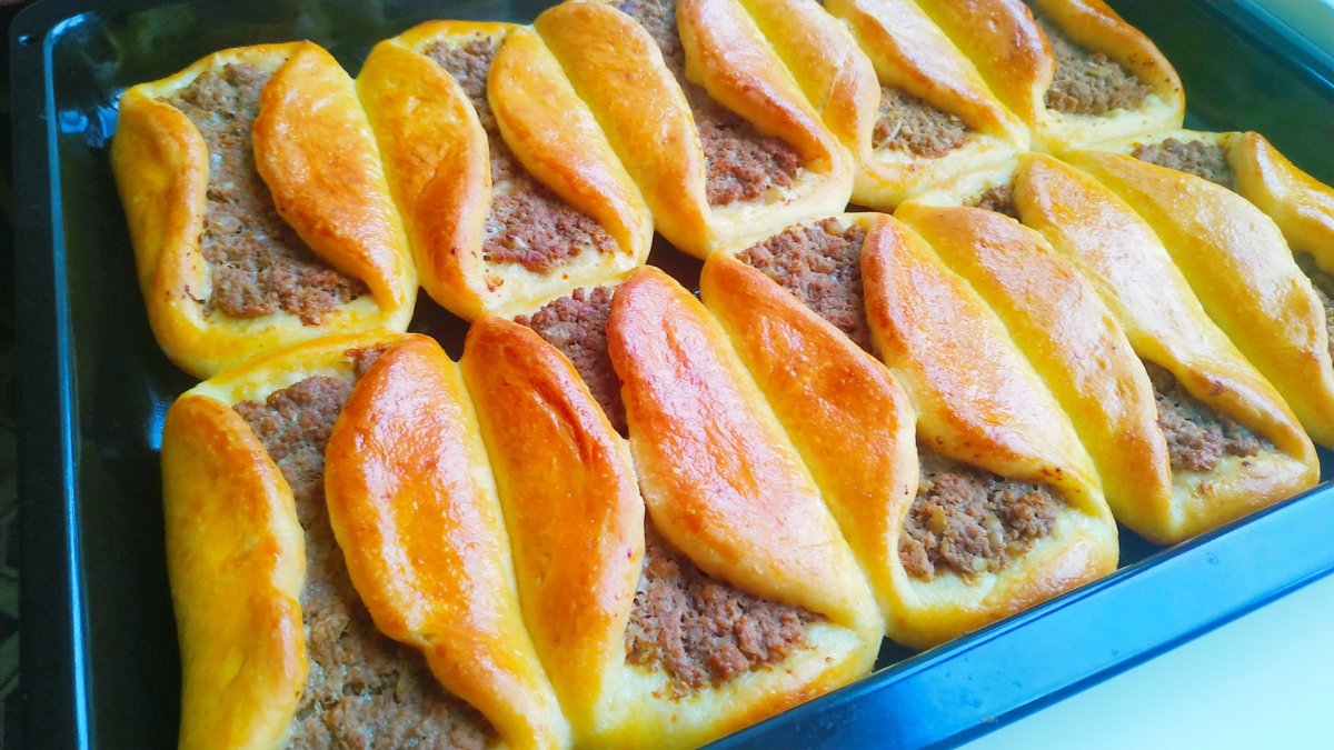 Турецкие пироги с мясом