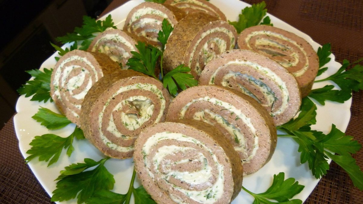 Пирог с сайрой и рисом в духовке