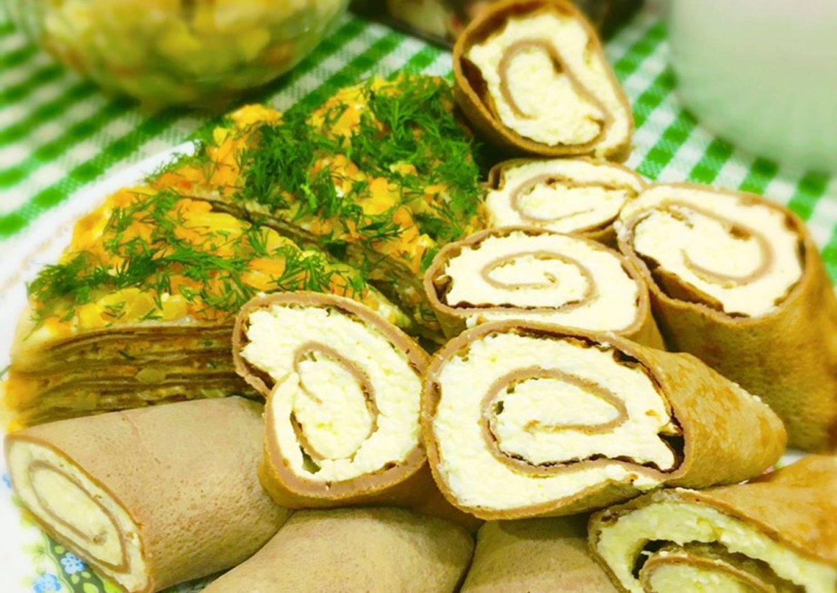 Блинный пирог с фаршем
