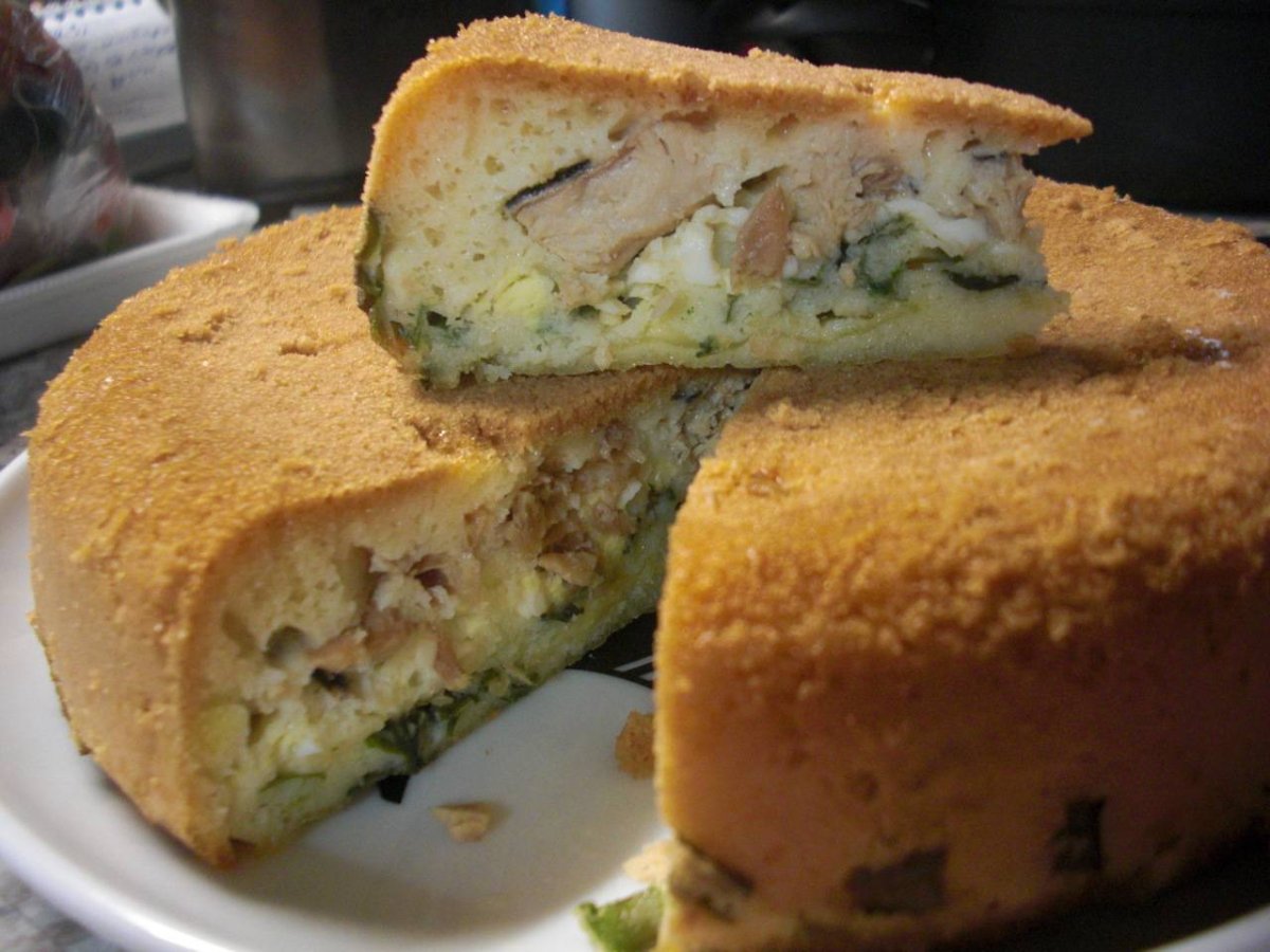 КИШ С семгой и брокколи