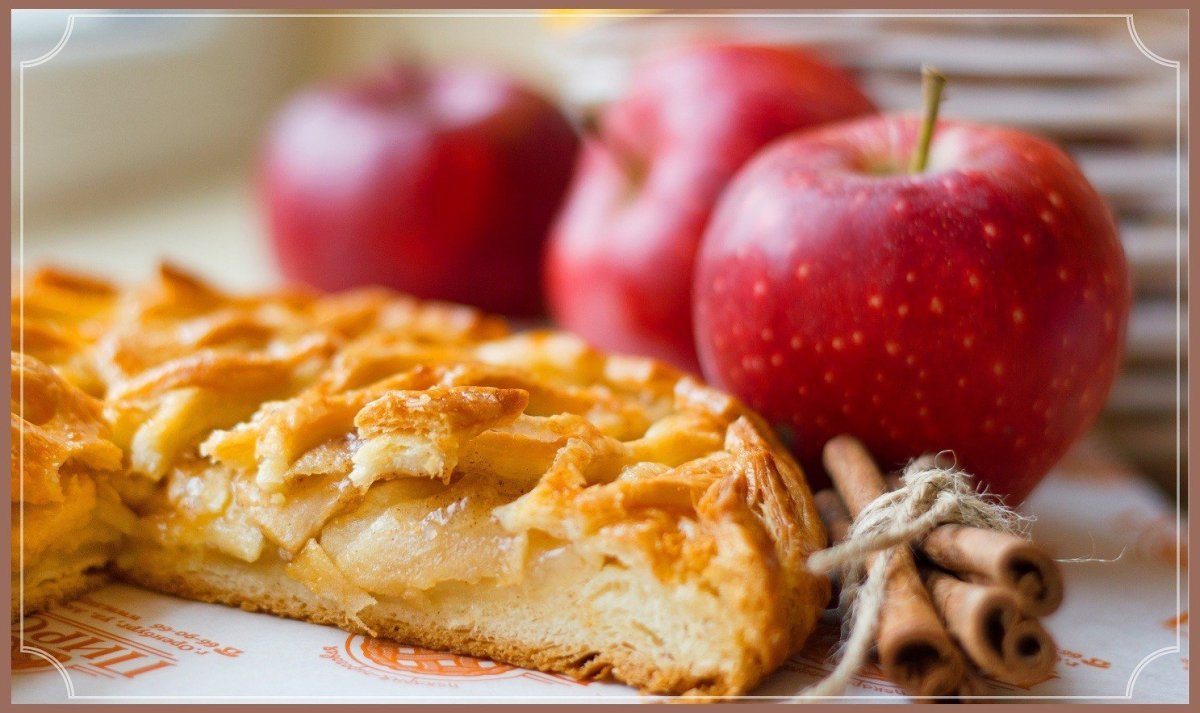 Ленивая шарлотка с яблоками