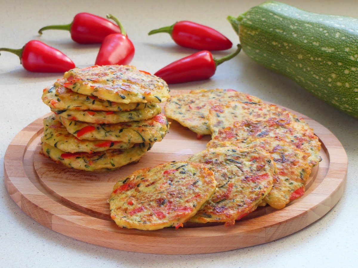 Блины из кабачков с сыром и зеленью