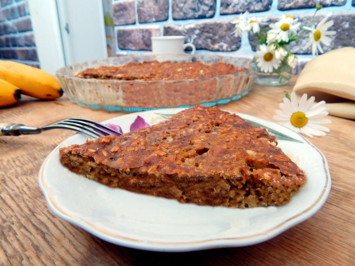 Oat Crumble with Ginger Pear and Blueberries