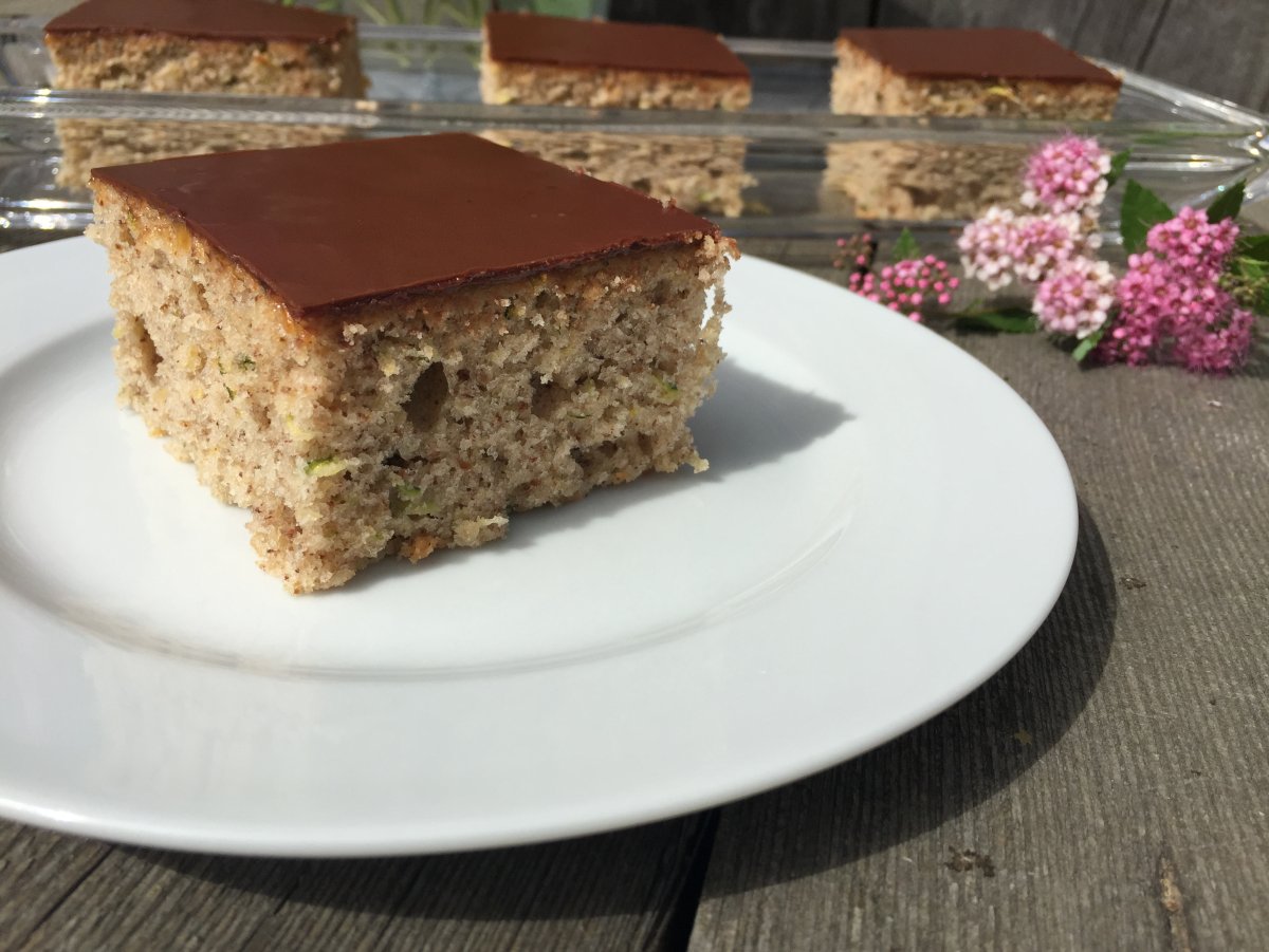 Яблочный кухен с крошкой