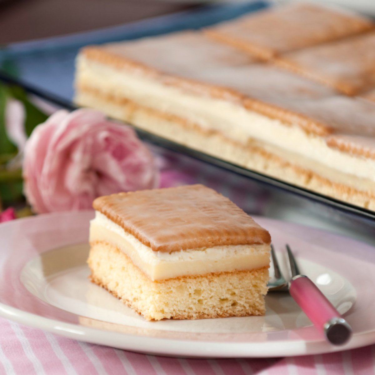 Almonds Crumble Cake