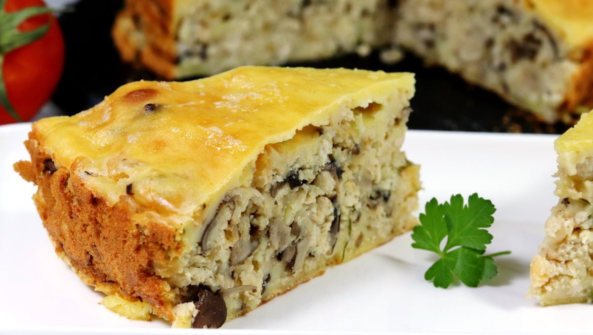 Пирог с курицей и грибами в духовке