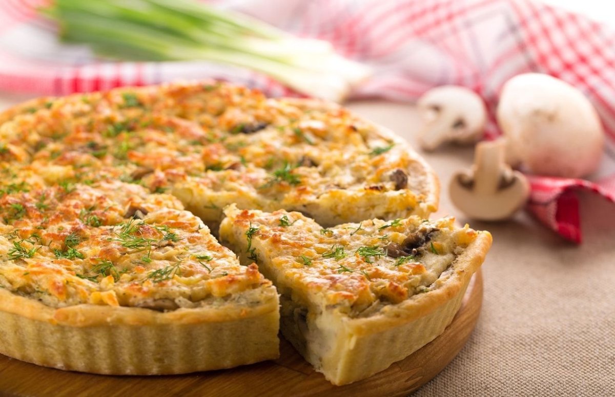 КИШ С курицей и брокколи