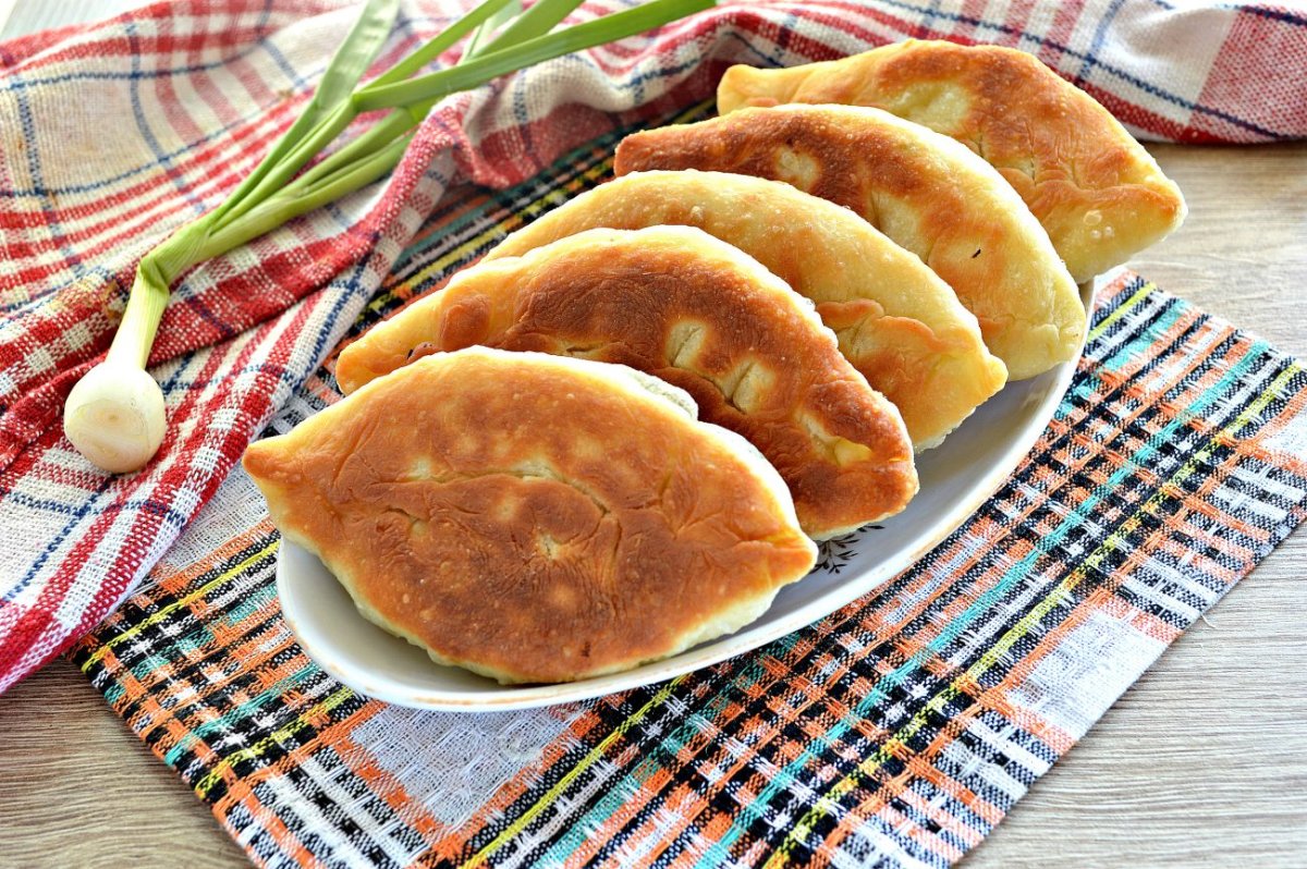 Пирожки жареные