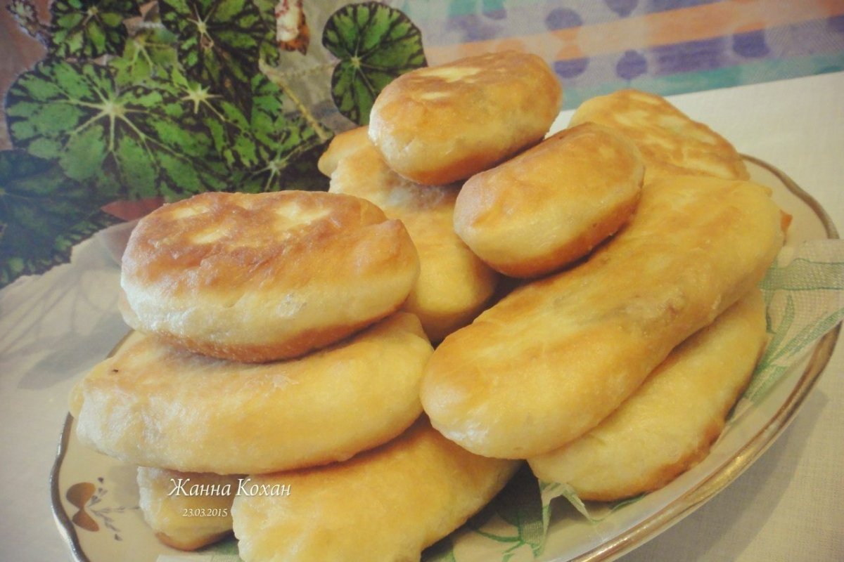 Пирожки жареные