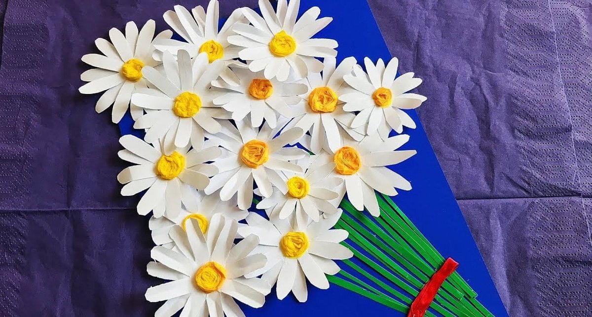 Цветы из спиральных бумажных