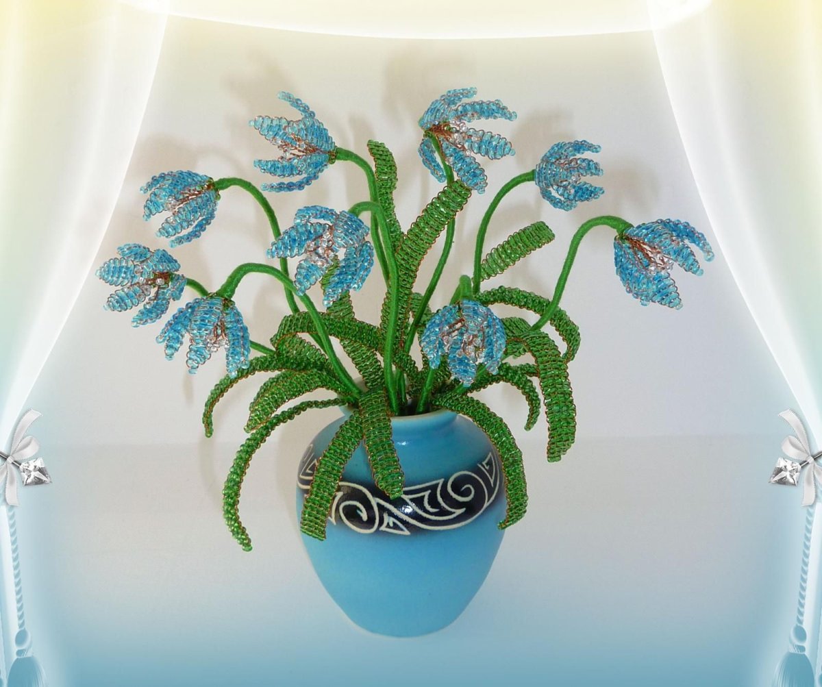 Подснежники из бисера