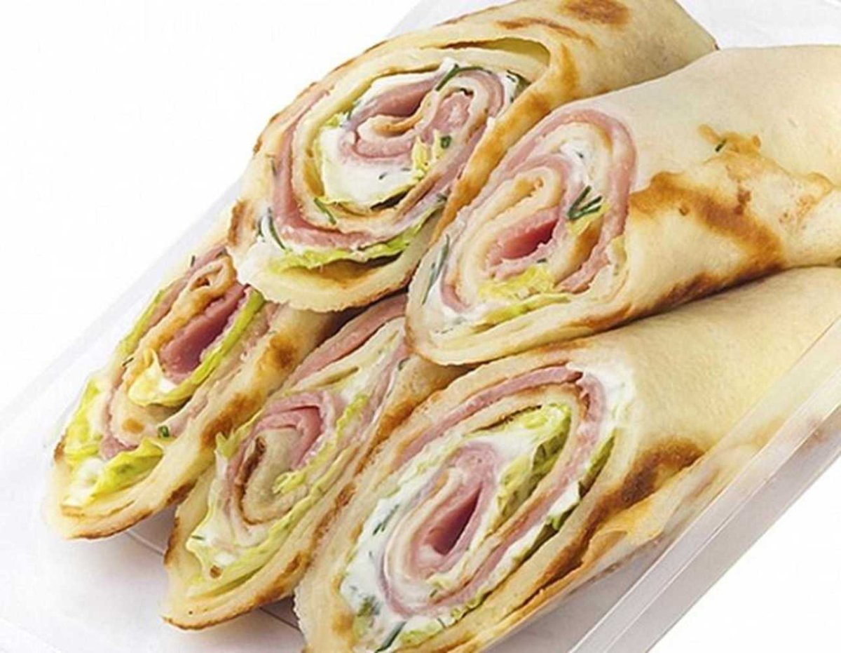 Блины фаршированные ветчиной и сыром
