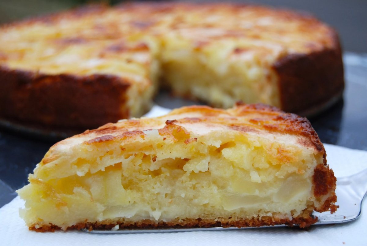 Сочный пирог с яблоками