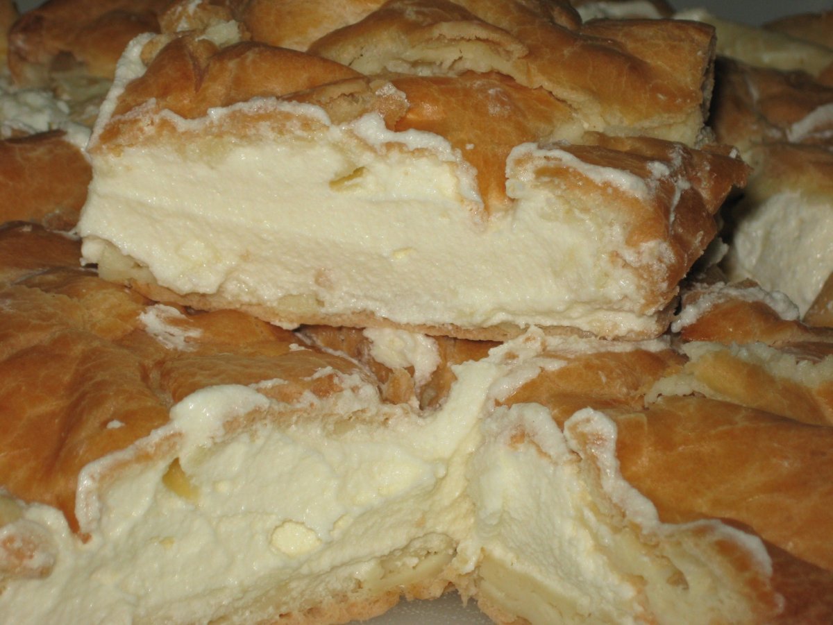 Пирог из заварного теста