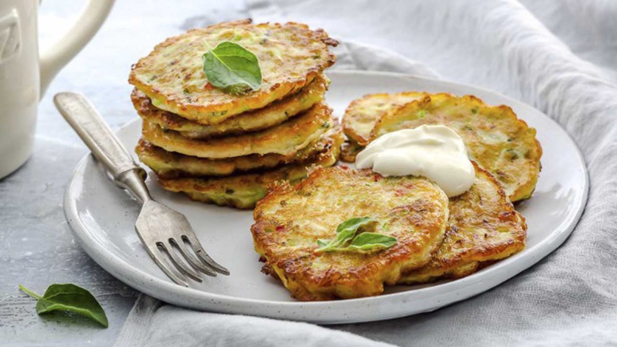Кабачковые оладьи с манкой