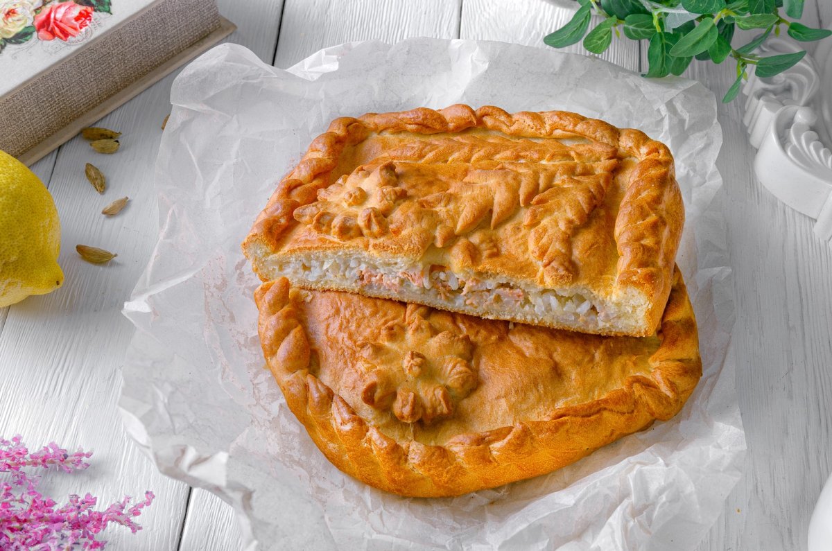 Пироги с капустой и грибами