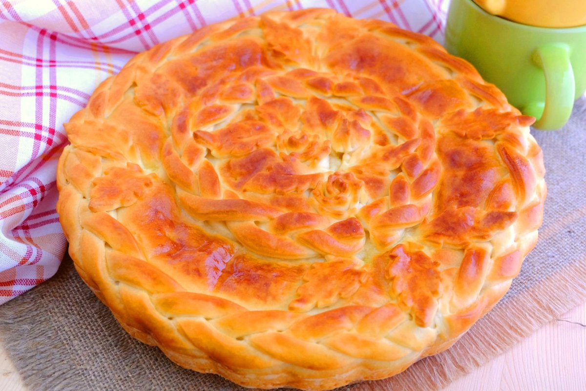 Пирог с капустой и яйцом