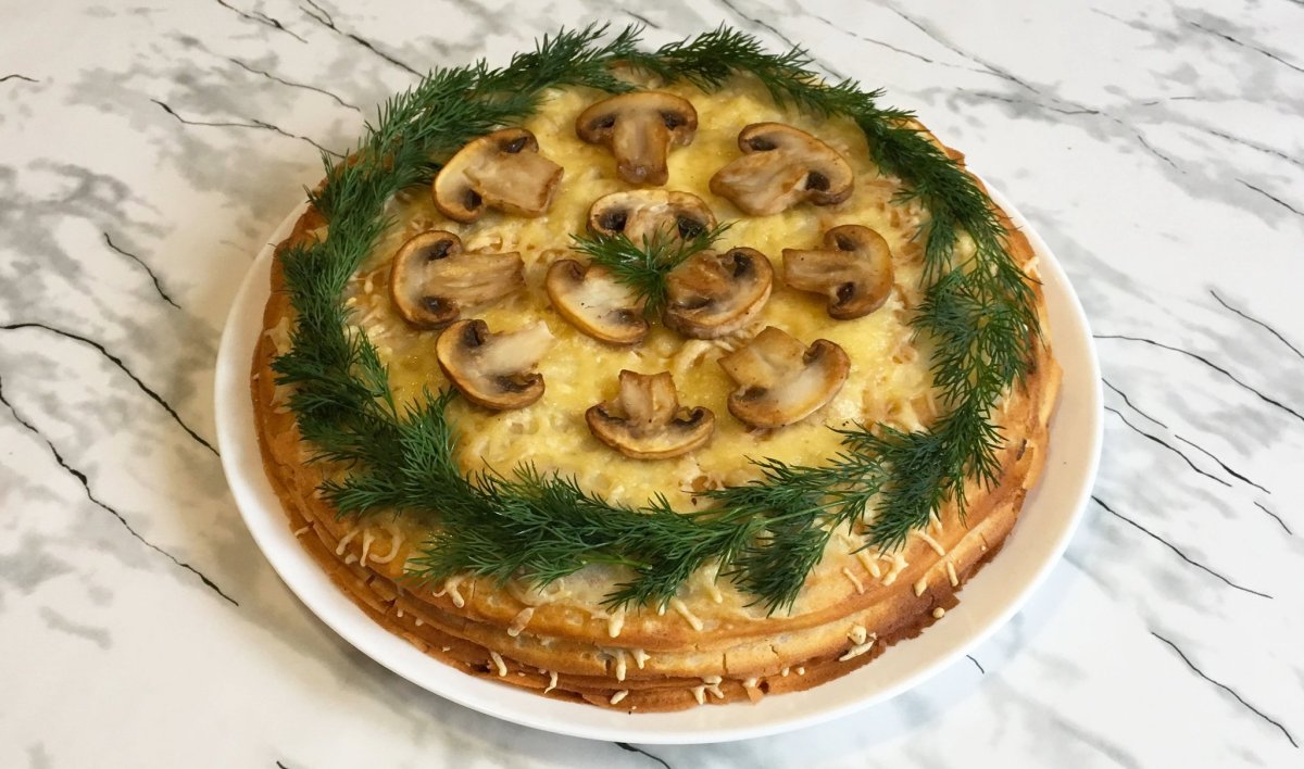 Торт из блинов с ветчиной и сыром