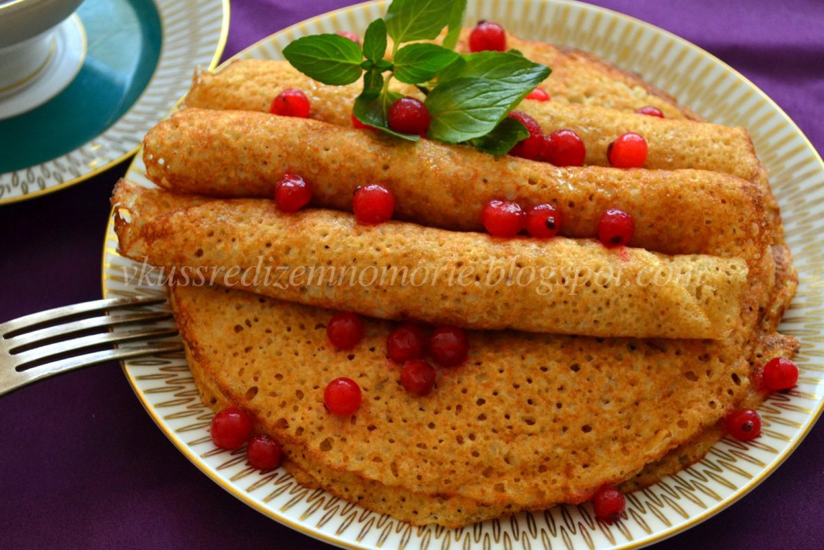Овсяные блинчики с фруктами
