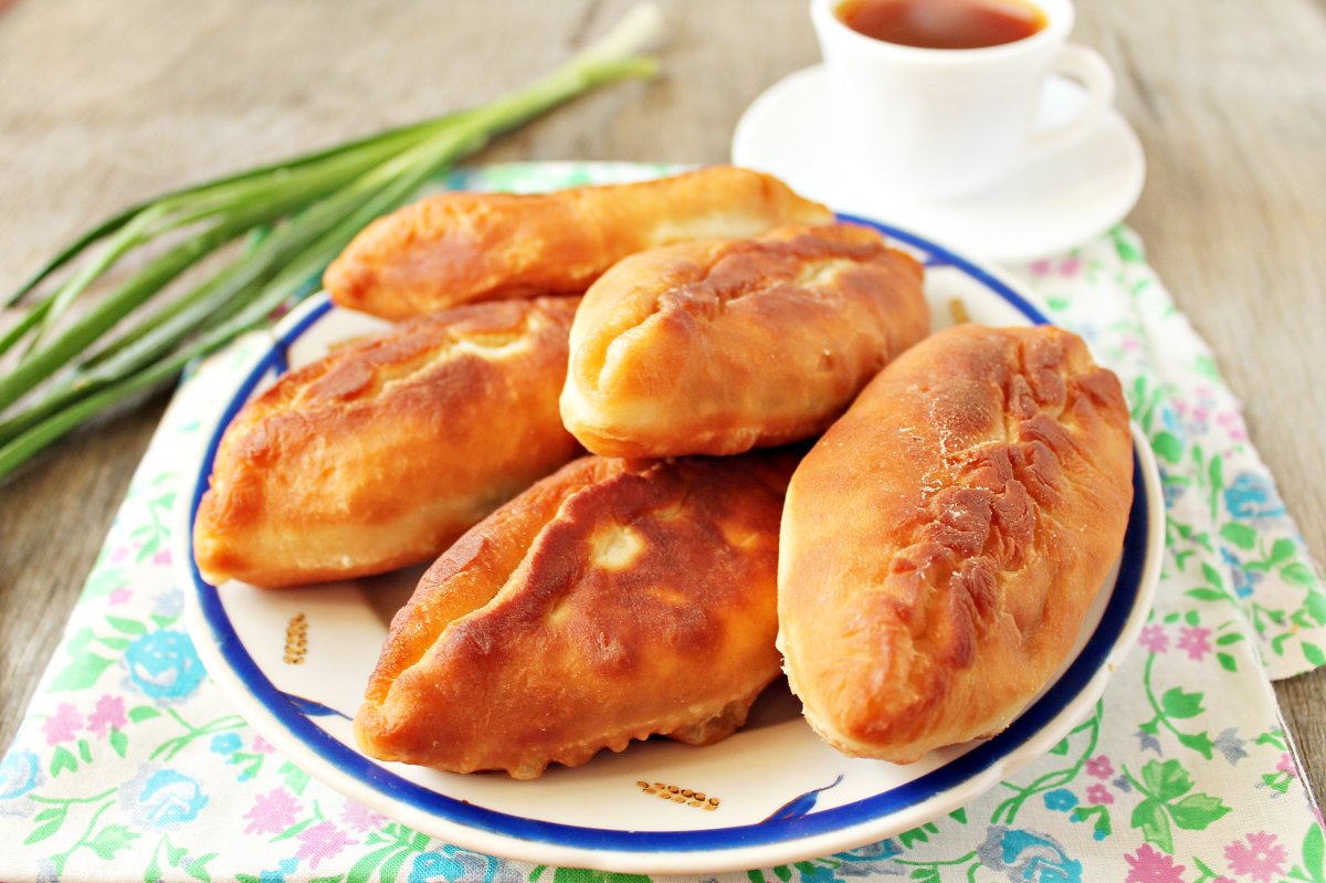 Пирожки жареные