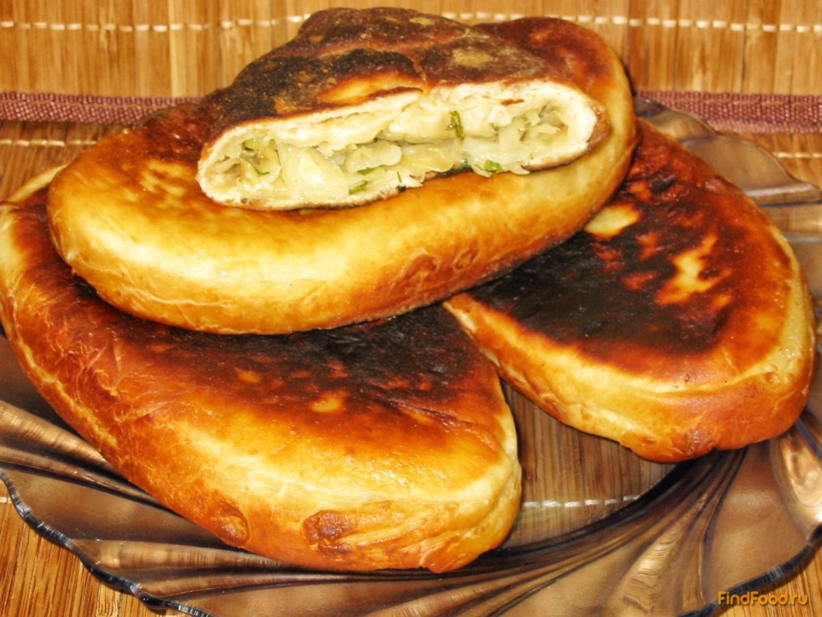 Стряпать пирожок с картошкой