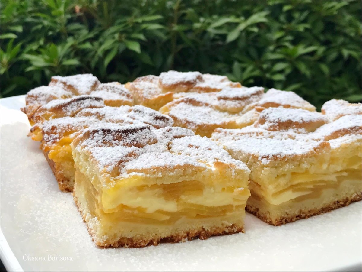 Пирог с яблоками и заварным кремом