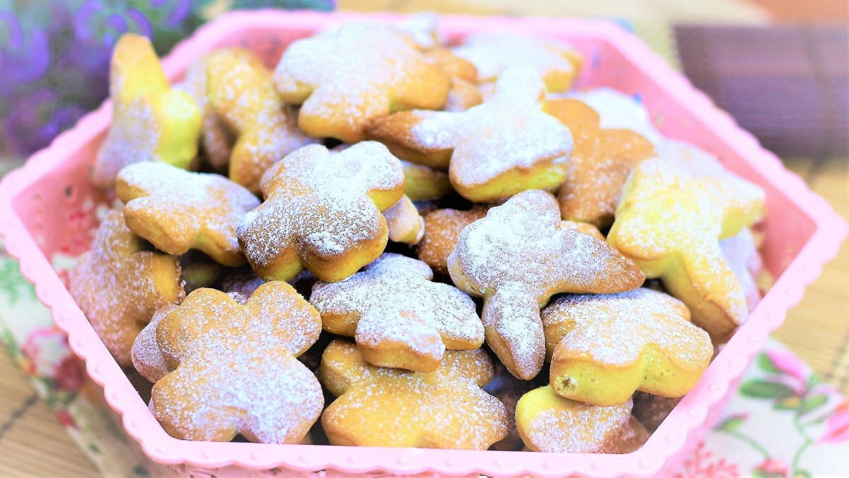 Выпечка сахарного печенья