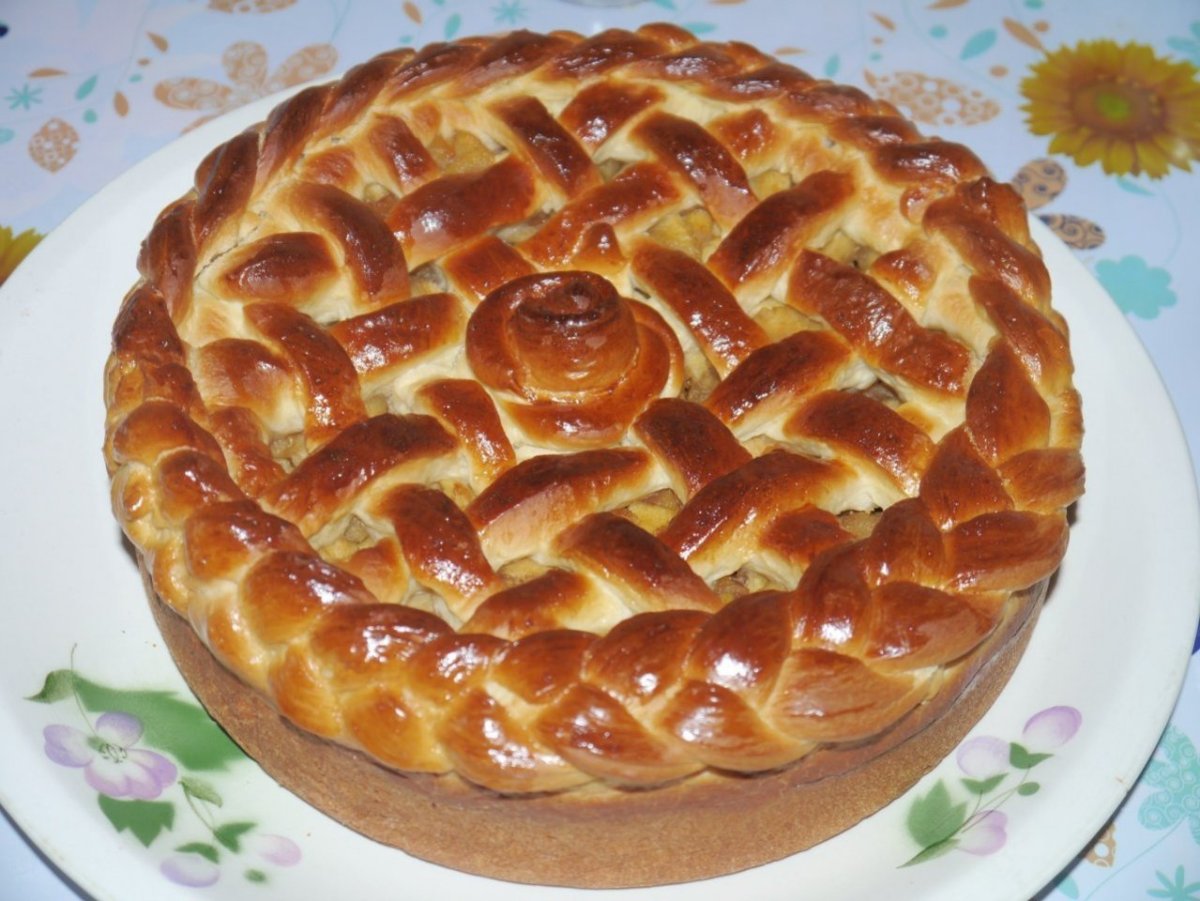 Красивый пирог