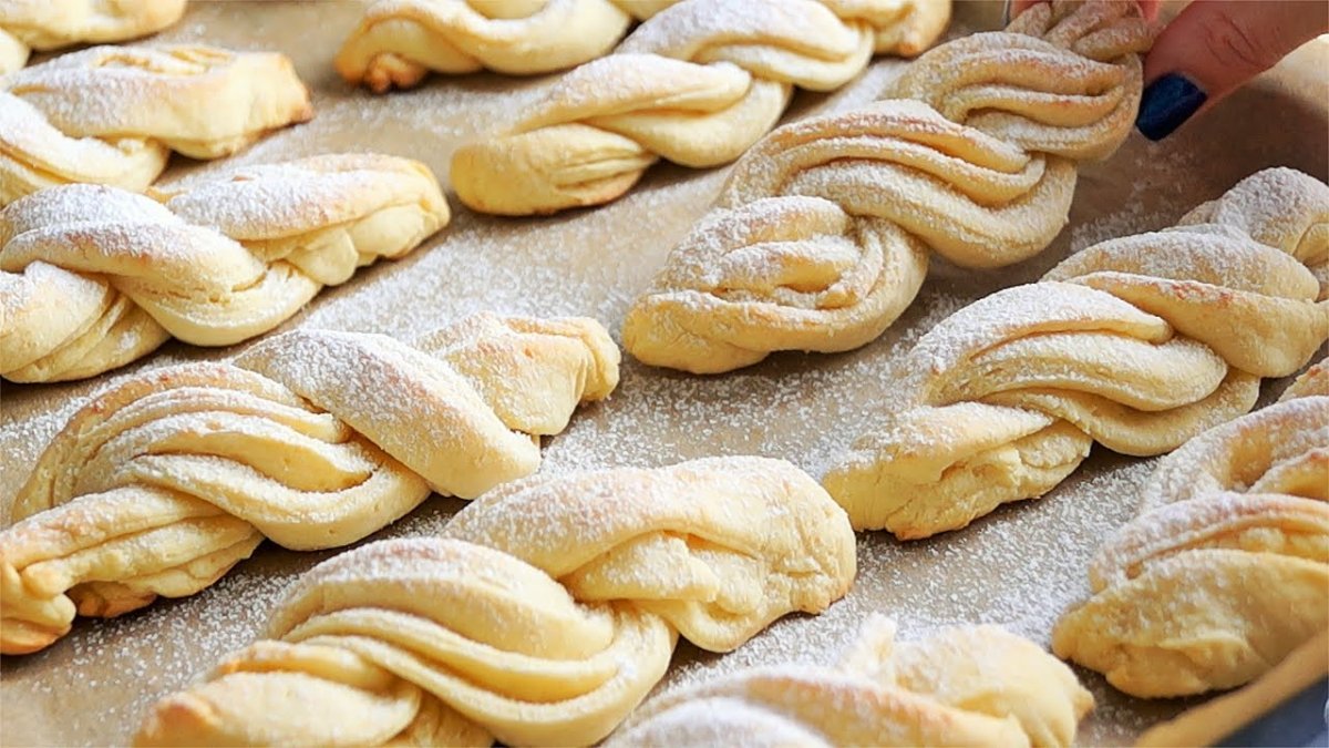Пирог с косичкой по краю