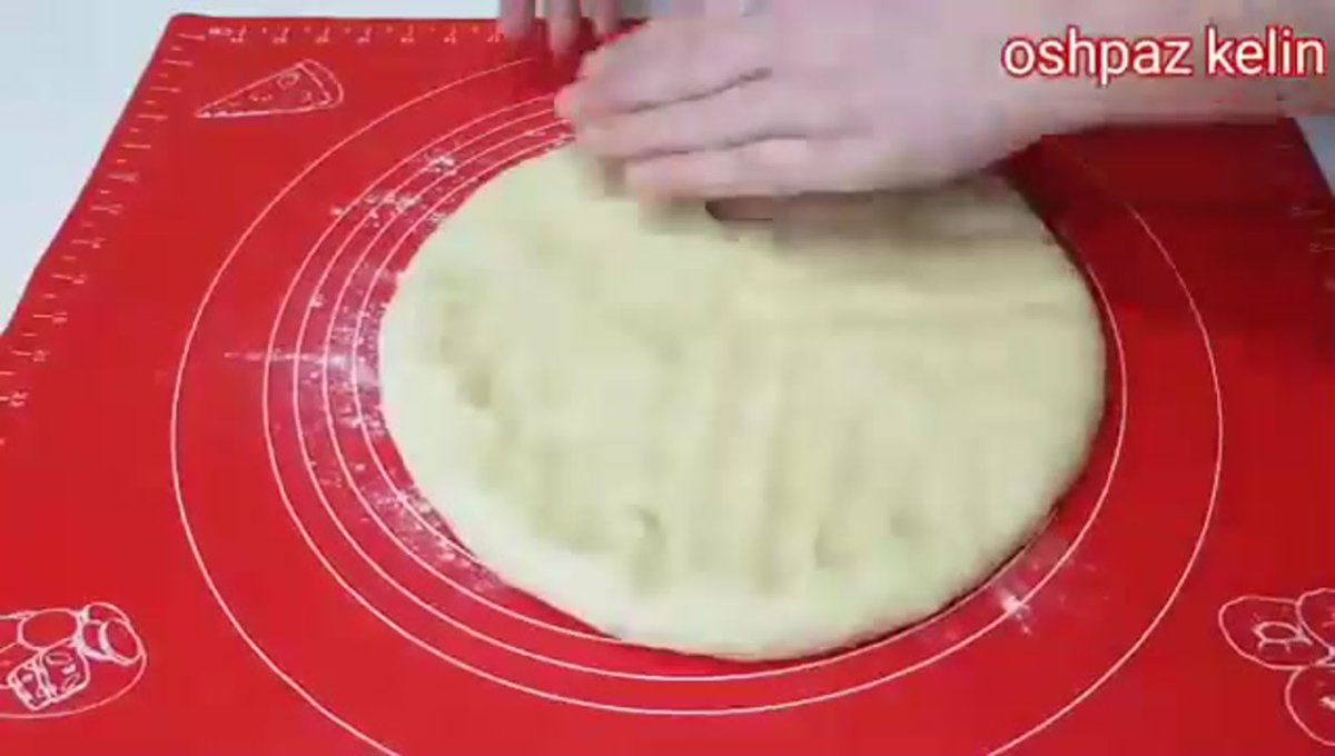 Украсить сладкий пирог