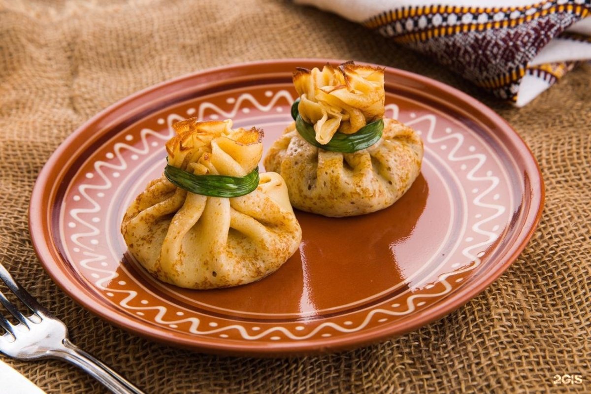 Блинные мешочки с курицей