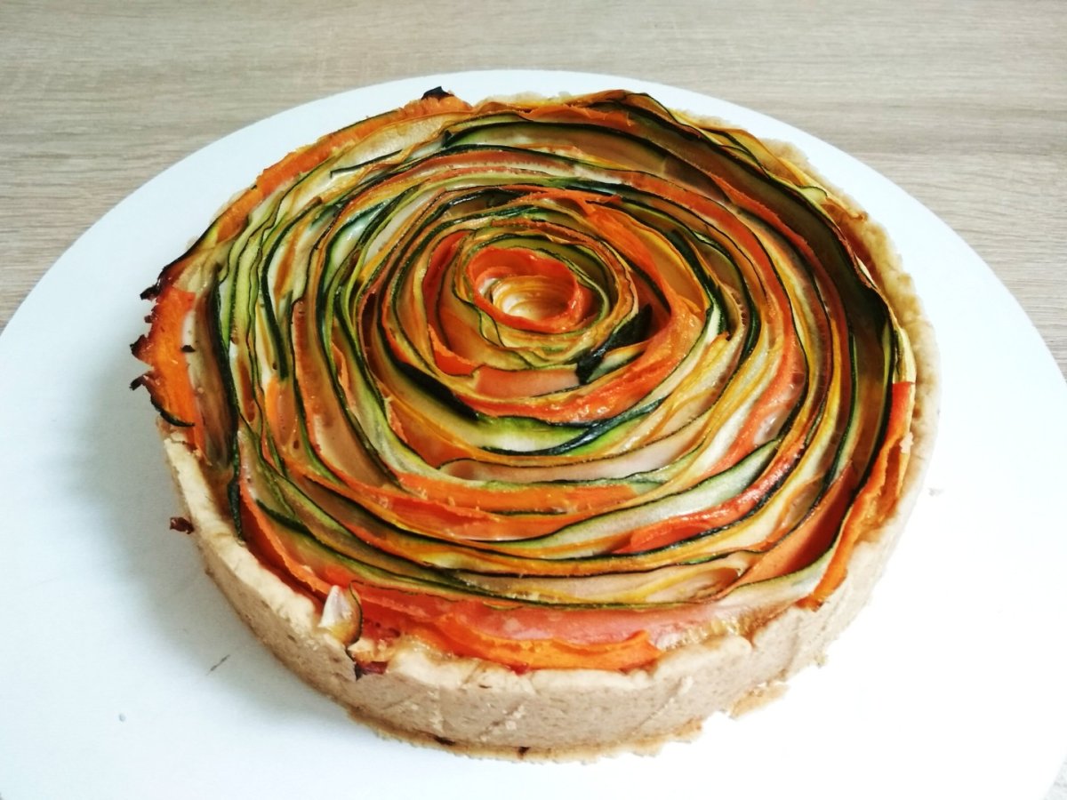 Французский пирог КИШ С кабачками