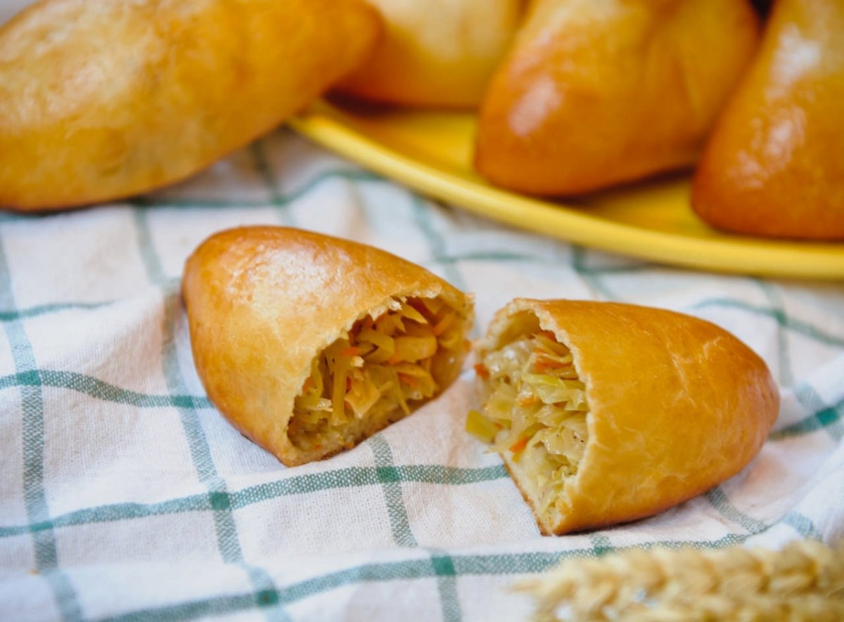 Морковный закусочный рулет