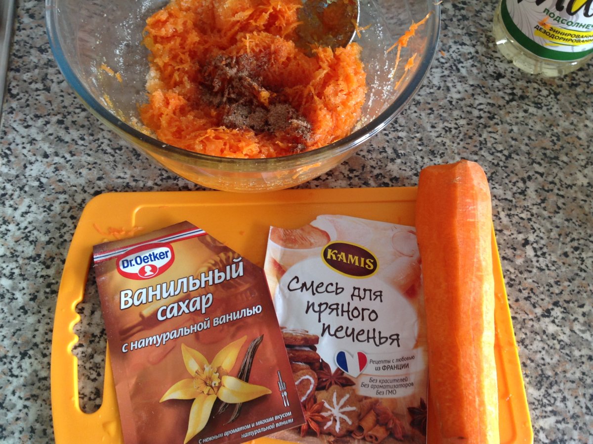 Морковный пирог с орехами