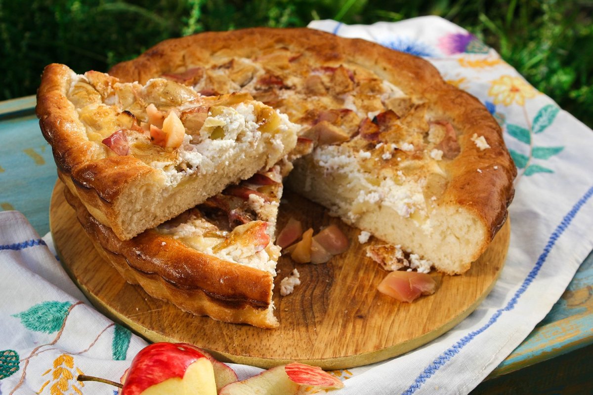 Пирог с яблоками