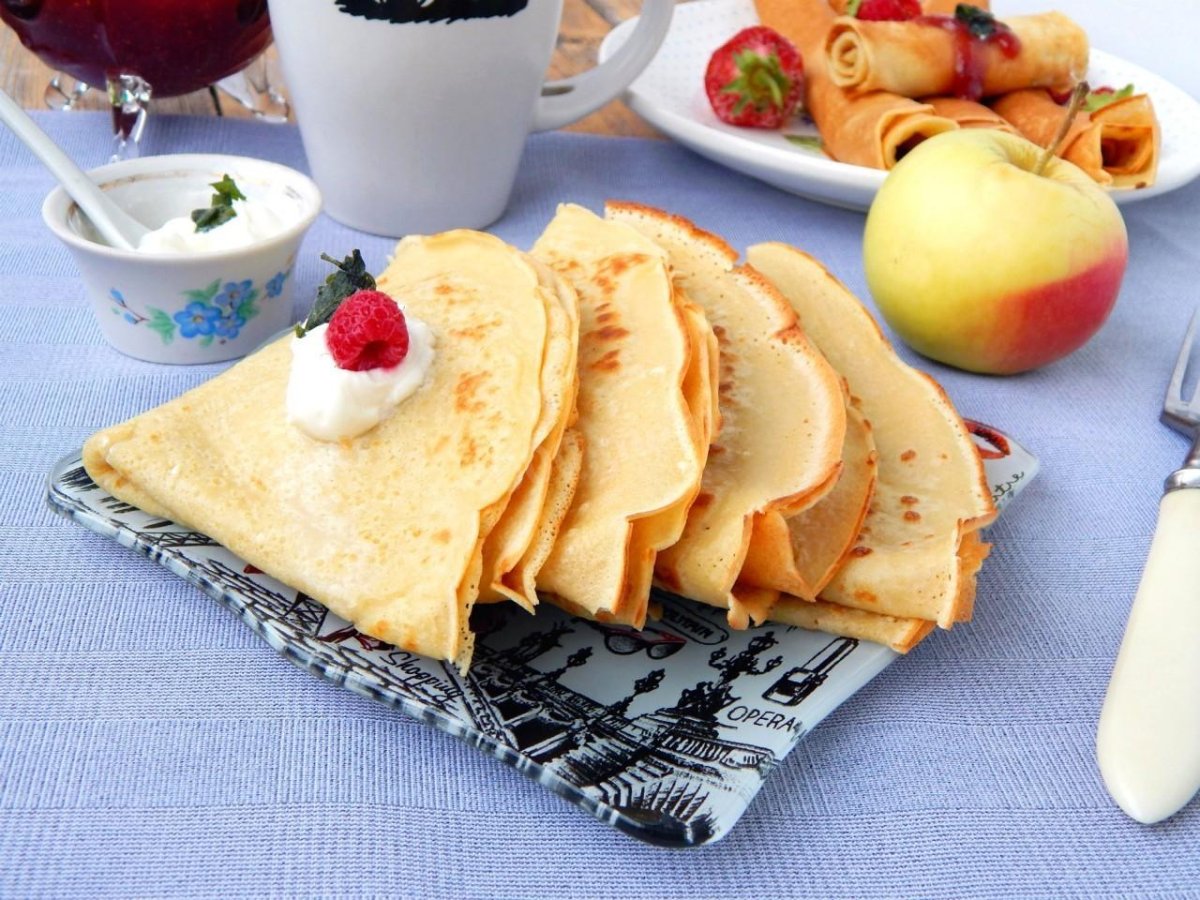 Панкейки с клубникой
