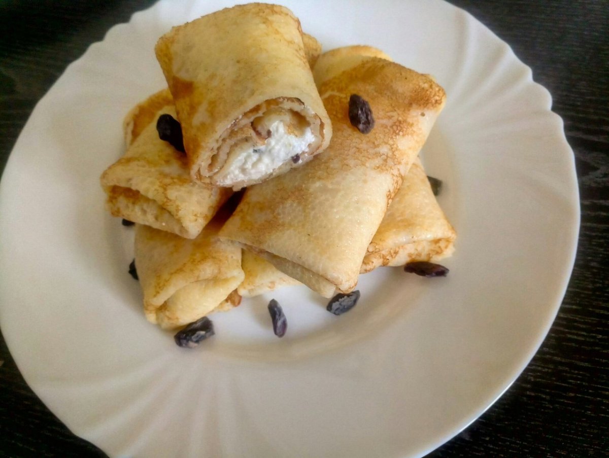Блинчики с творогом и вишней